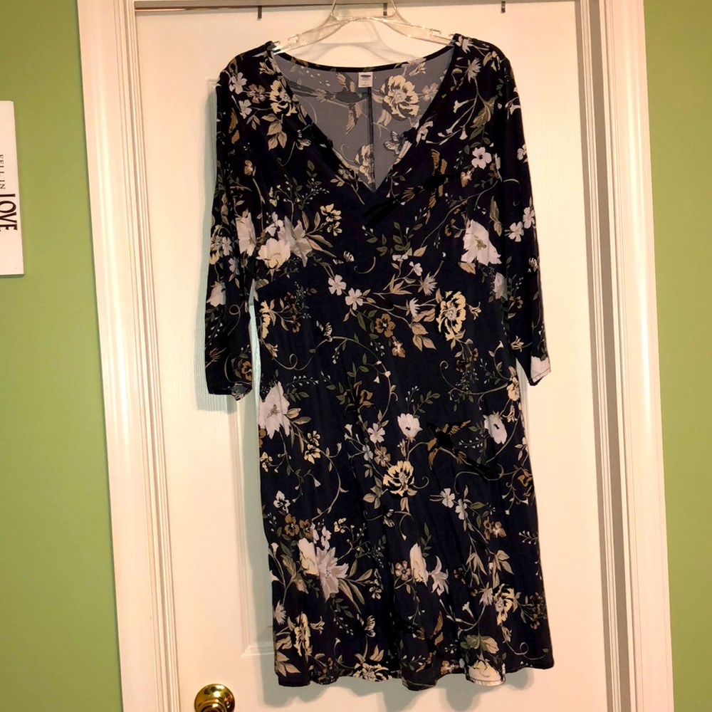 Old Navy Floral Maternity Dress